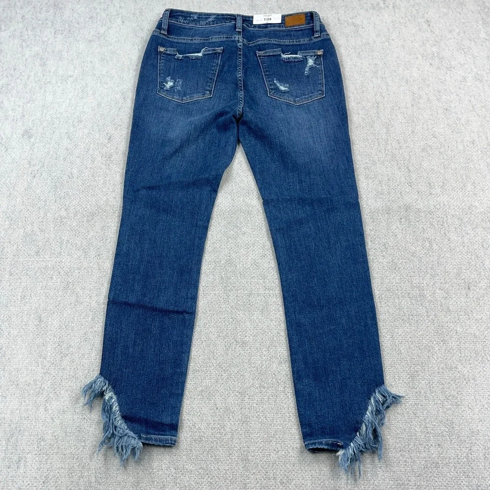 Judy Blue includes item